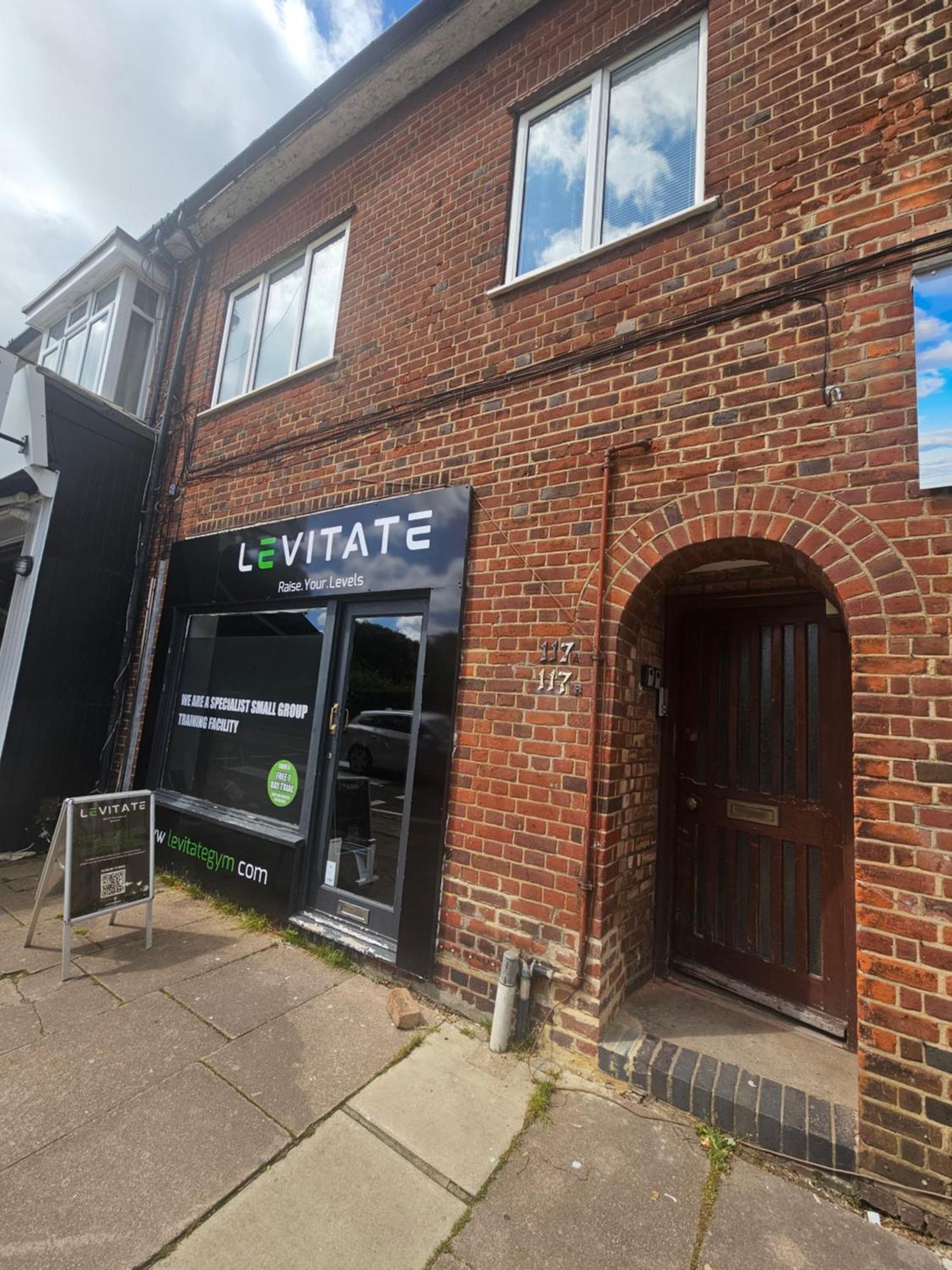 St Albans City Stays - Near Luton Airport - St Albans Abbey & City Train Station - Close To London- Harry Potter World - The Odyssey Cinema - Abbey Cathedral- Contractors I Business I Leisure- Sleeps Upto 6 People Exterior foto